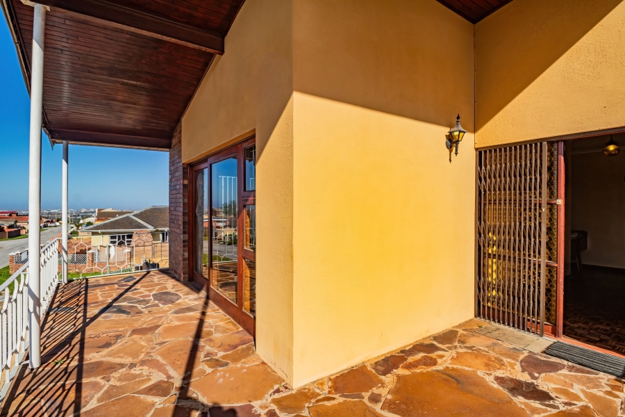 3 Bedroom Property for Sale in Hillside Eastern Cape